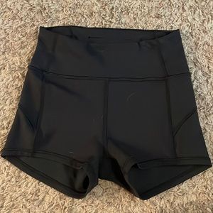 Lululemon short black yoga shorts size 4